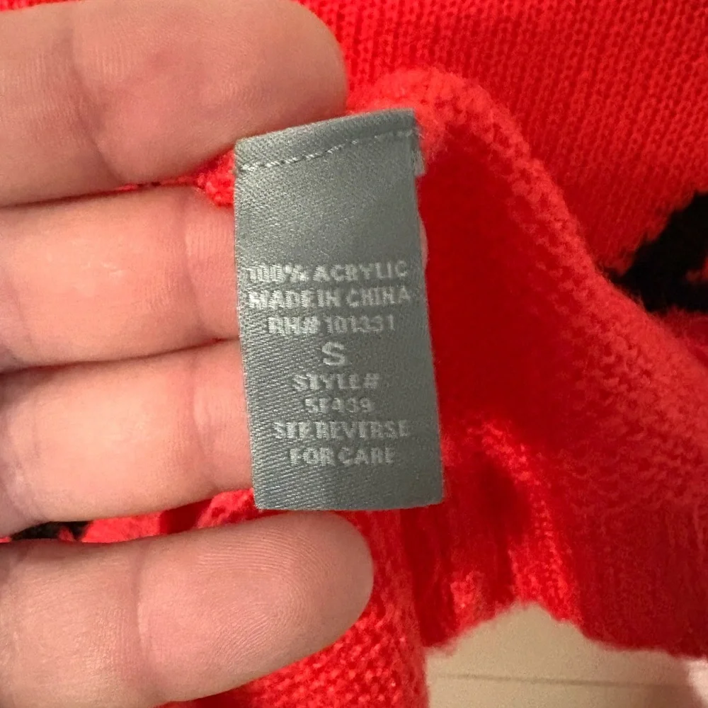 Charlotte Russe Red 'C'est La Vie' Sweater - Picture 5 of 6